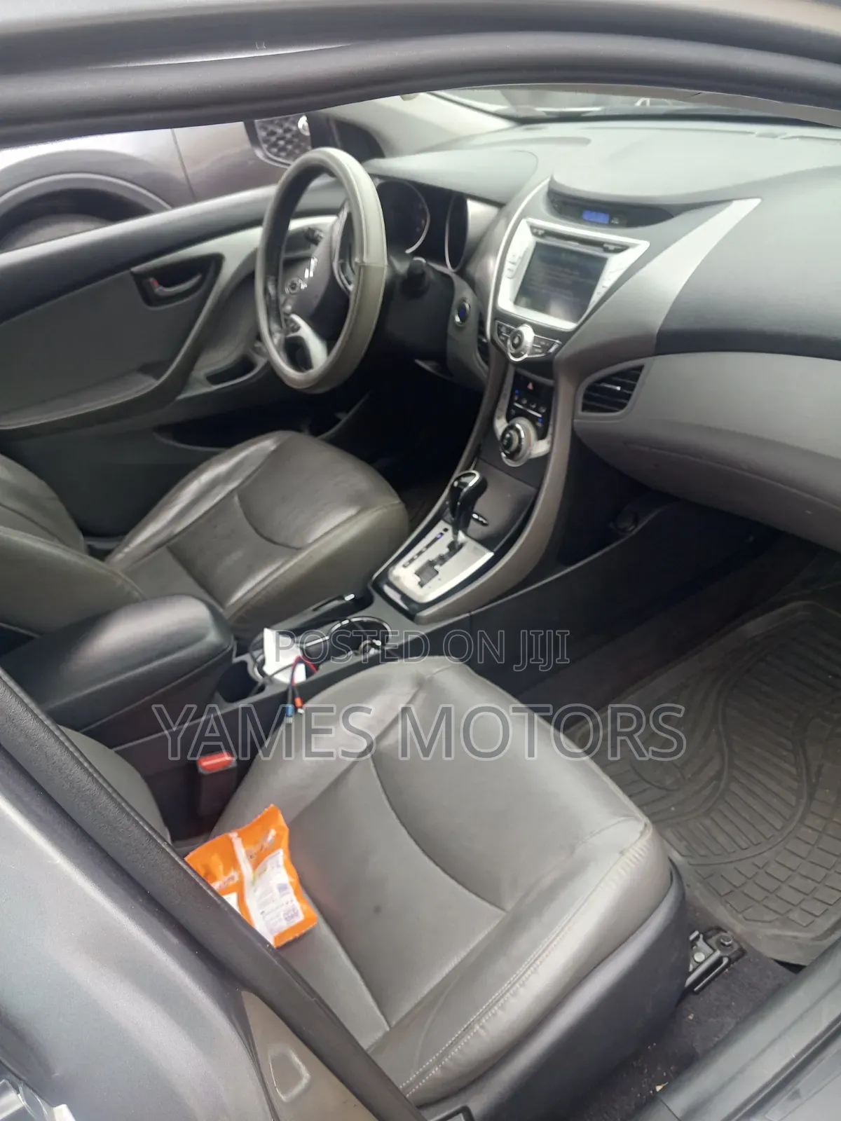 Hyundai Elantra Limited 2012 Gray