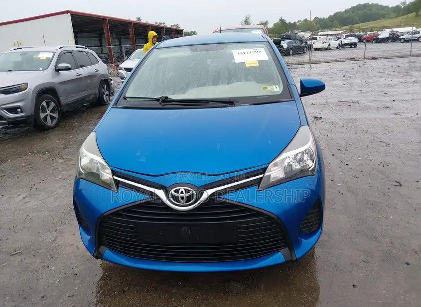 Toyota Yaris 2015 Blue