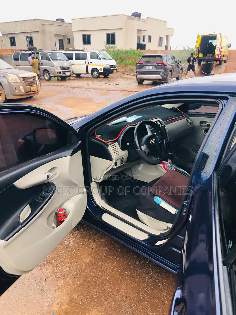 Toyota Corolla 2013 Blue