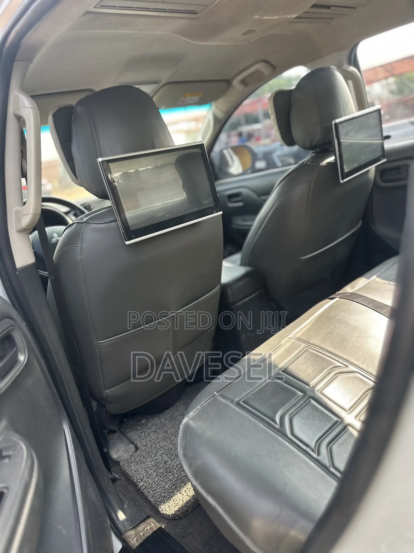 Mitsubishi L200 2022 White