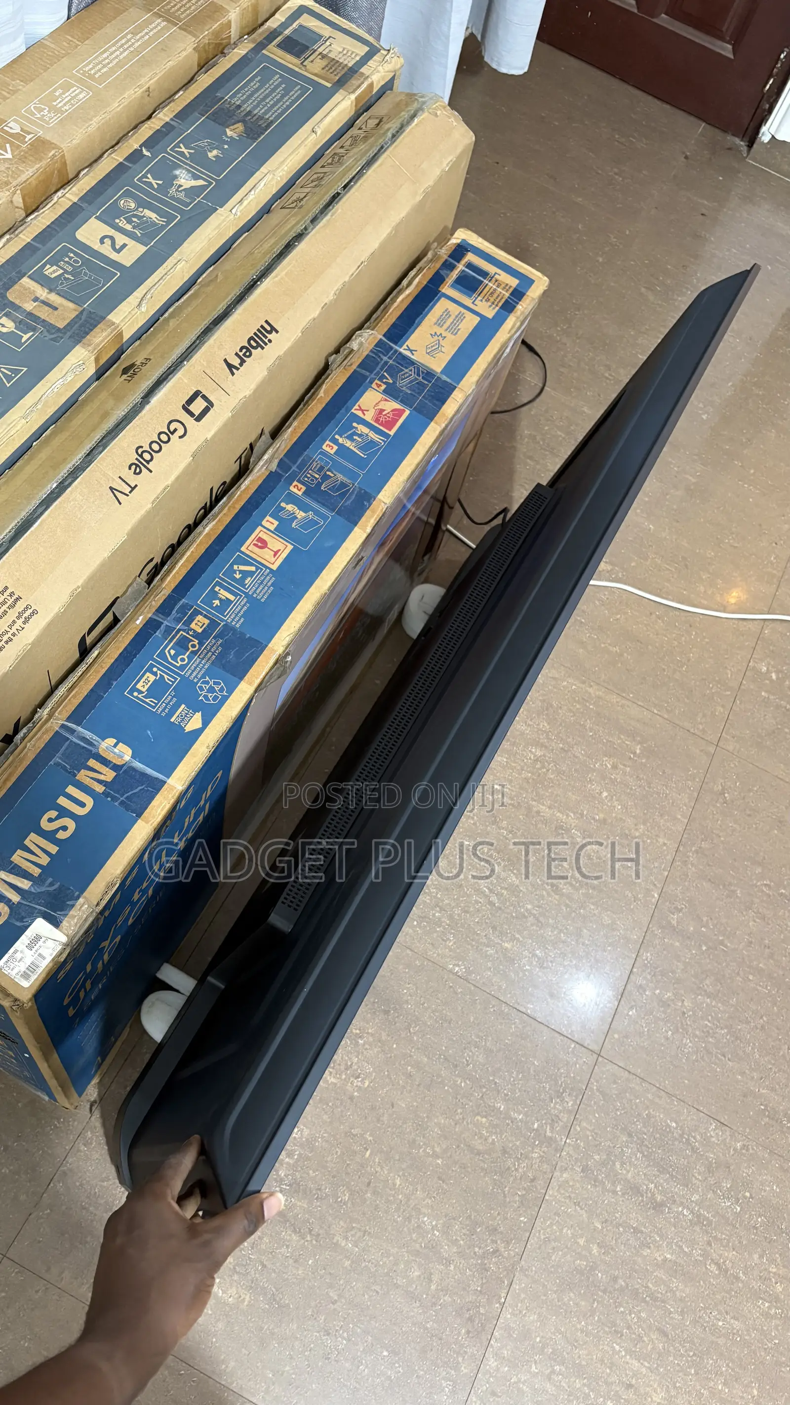 2022 55” Samsung Crystal Uhd Smart Tv