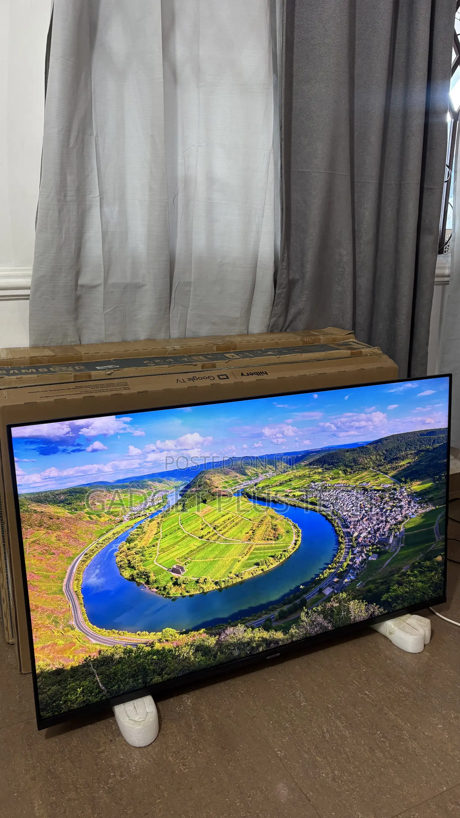 2022 55” Samsung Crystal Uhd Smart Tv