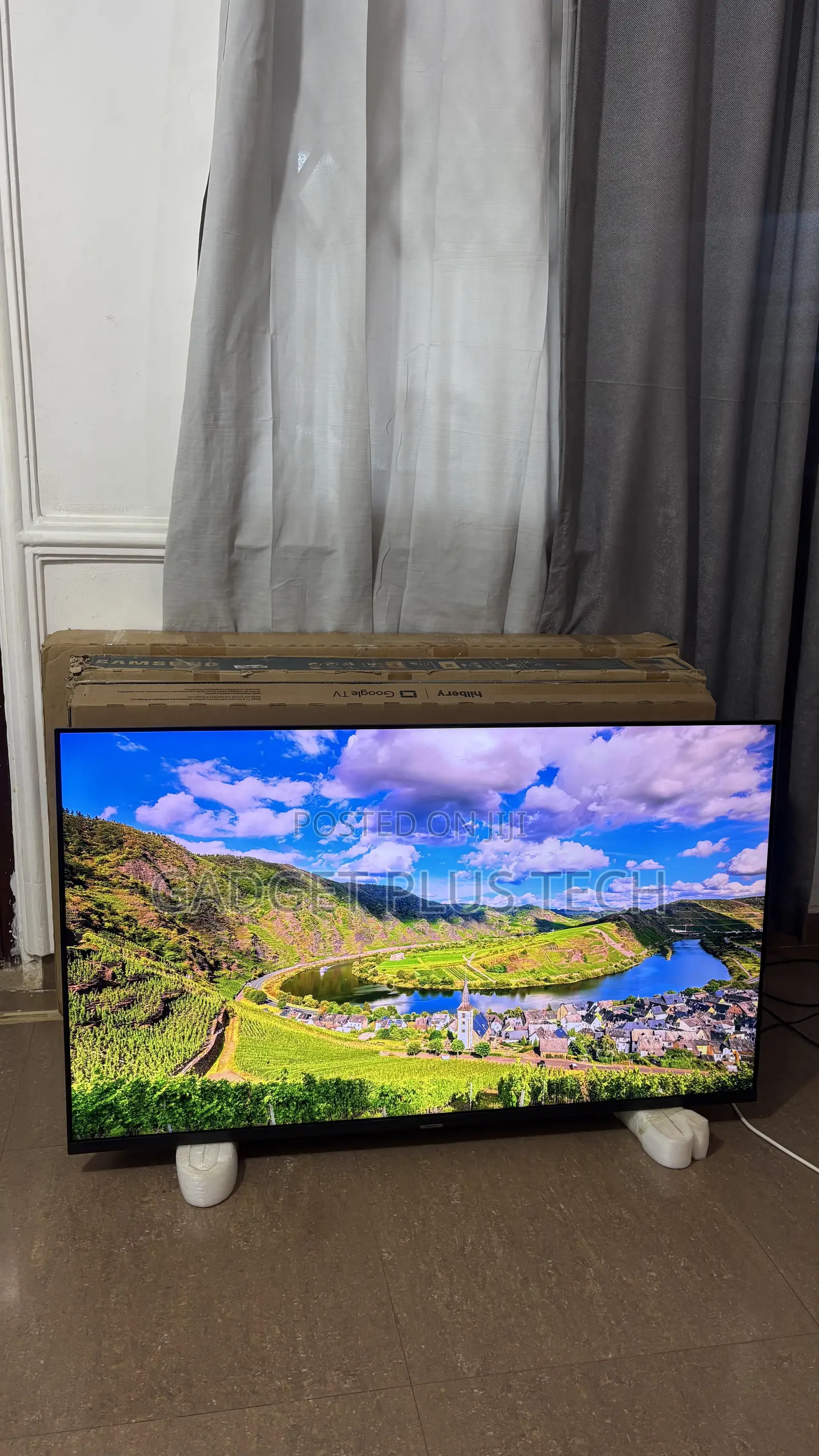 2022 55” Samsung Crystal Uhd Smart Tv