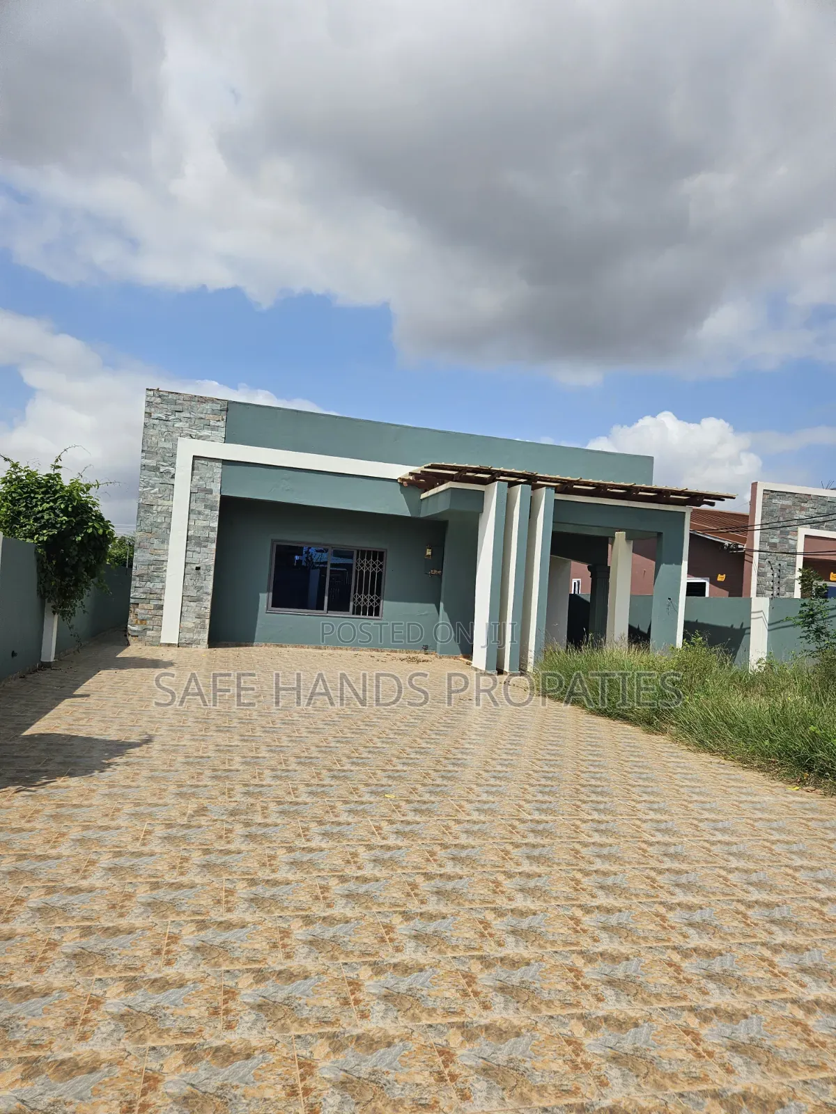 3bdrm House in Accra Metropolitan for sale