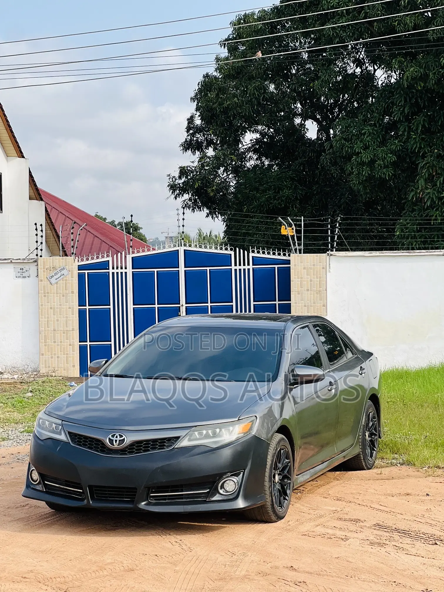 Toyota Camry SE 4dr Sedan (2.5L 4cyl 6A) 2014 Gray