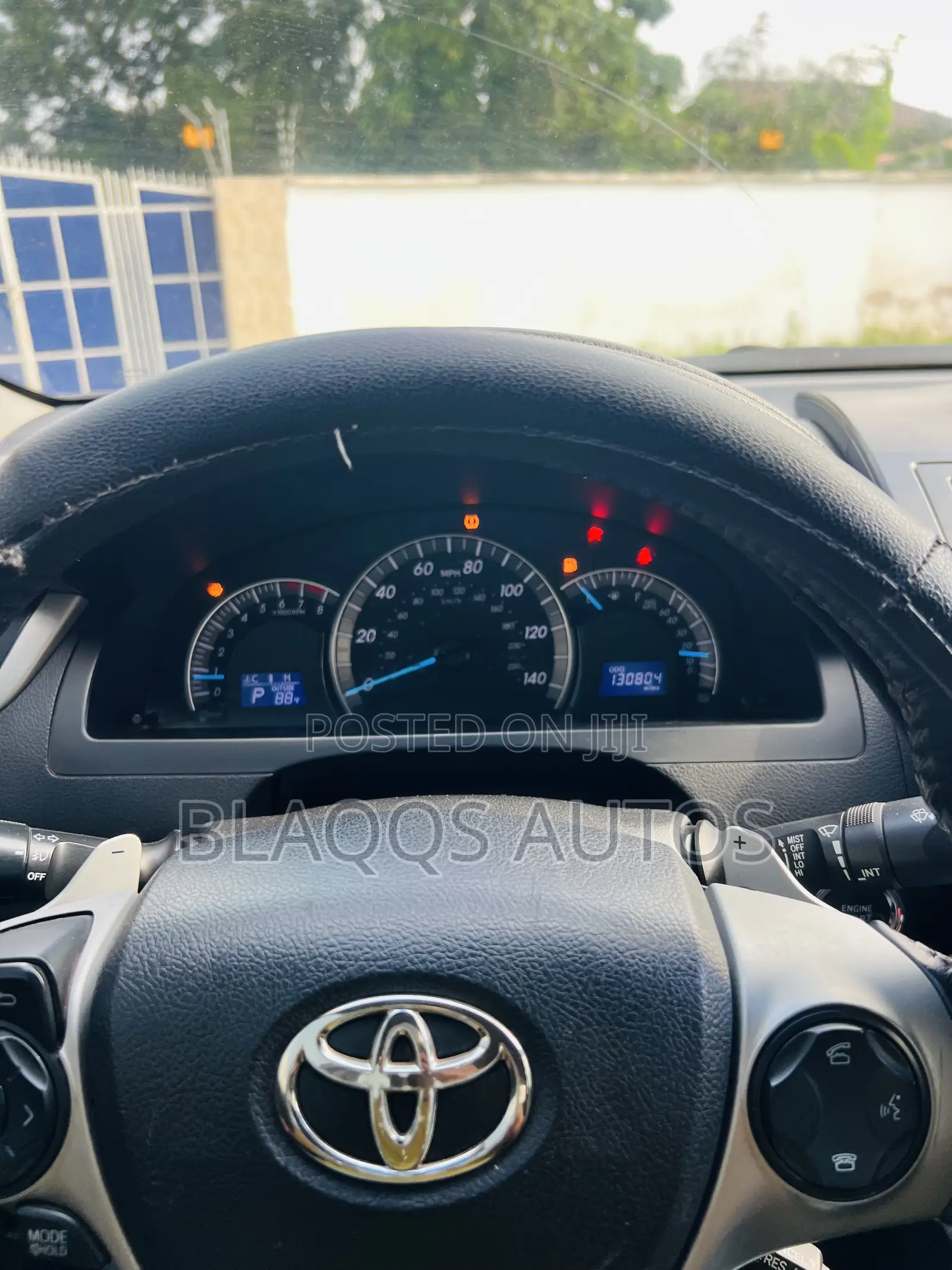 Toyota Camry SE 4dr Sedan (2.5L 4cyl 6A) 2014 Gray