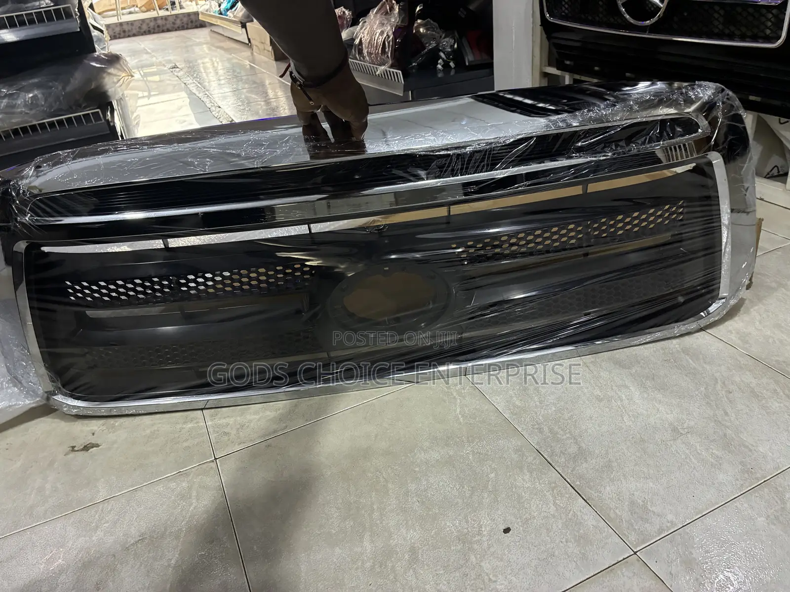 Front Grill Tundra 2008-2012