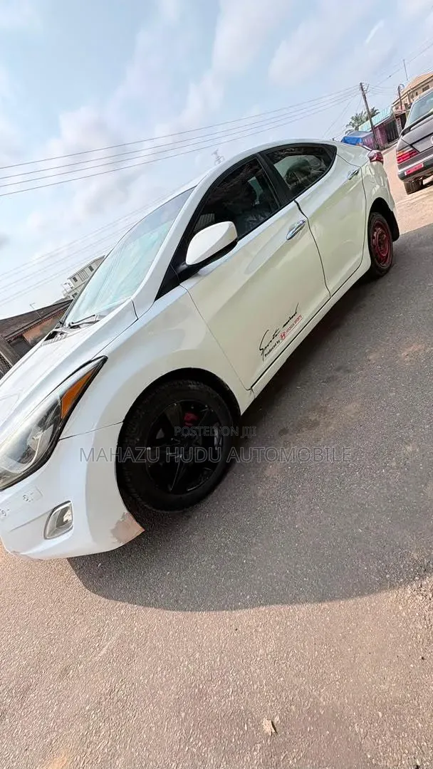 Hyundai Elantra GLS Sedan FWD (1.8L 4cyl 6A) 2013 White