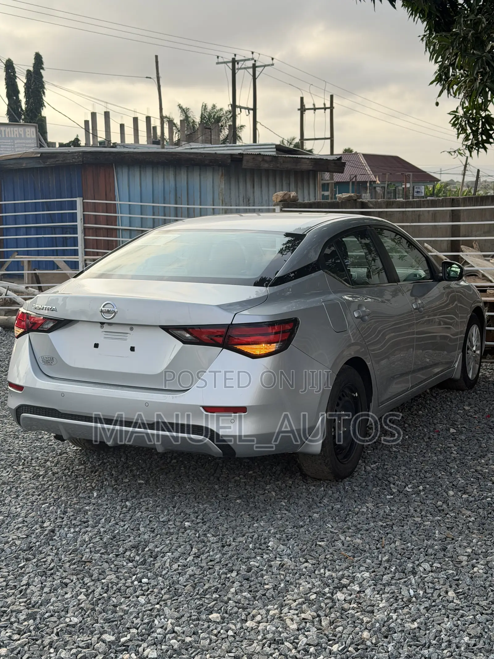 Nissan Sentra 2023 Silver