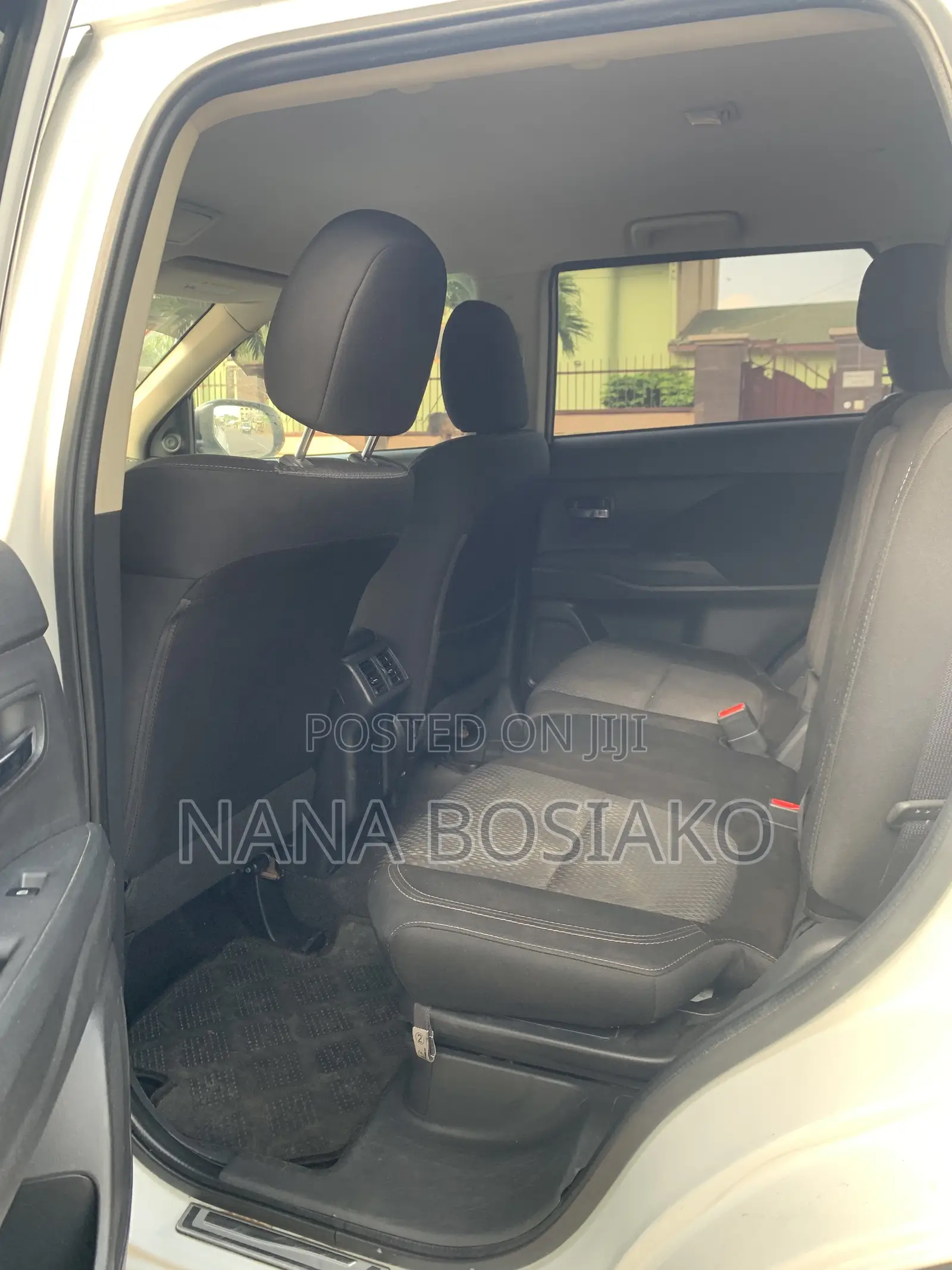 Mitsubishi Outlander 2019 White