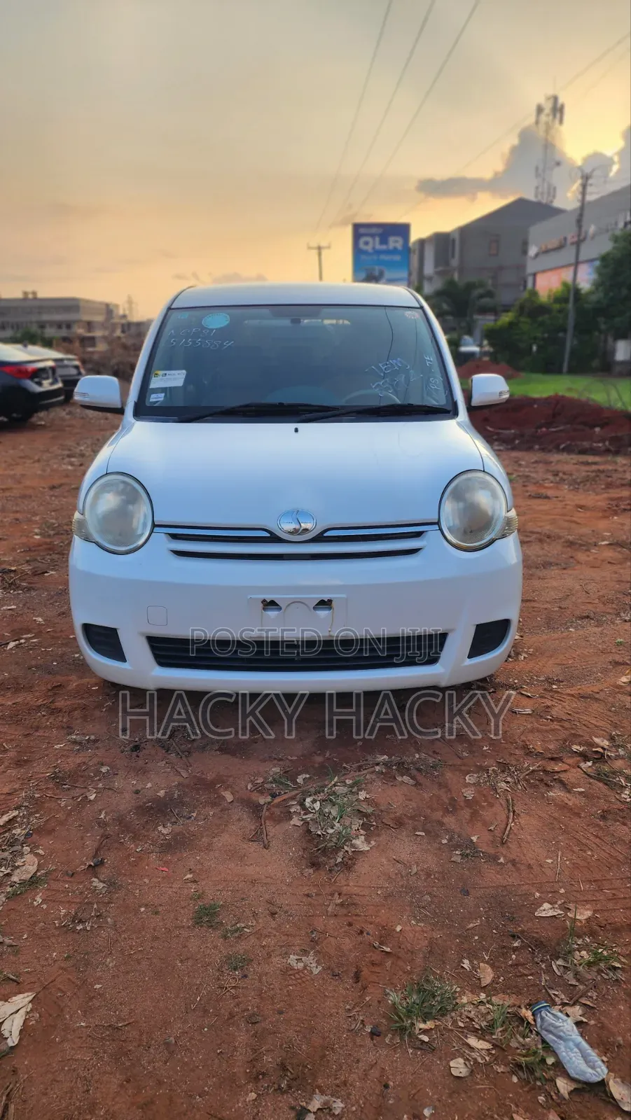 Toyota Sienta 2011 White