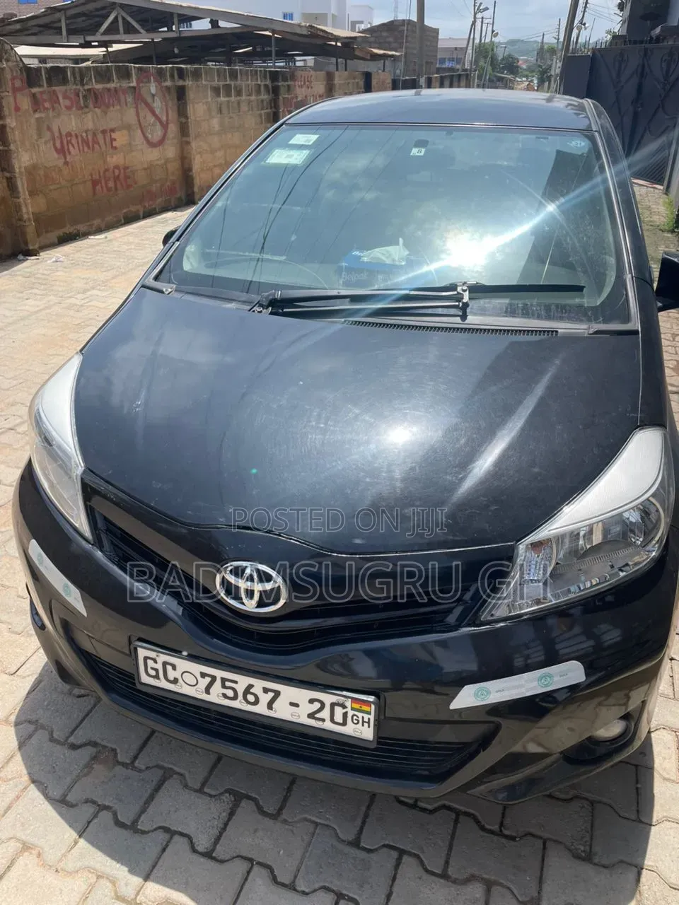 Toyota Vitz 2012 Black
