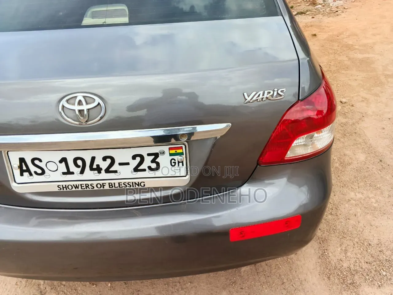 Toyota Yaris 2010 Gray