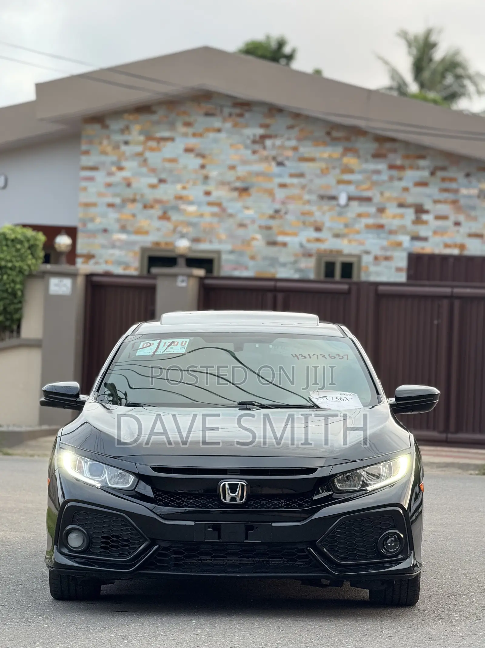 Honda Civic EX 4dr Hatchback (1.5L 4cyl) 2017 Black