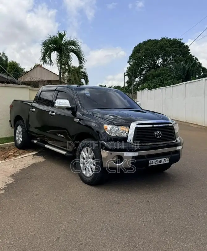 Toyota Tundra 2013 Black