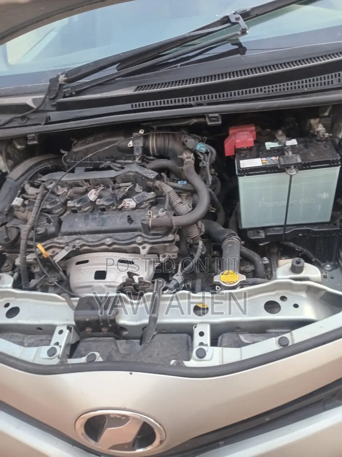 Toyota Vitz 1.3 AWD 3dr 2012 Gray