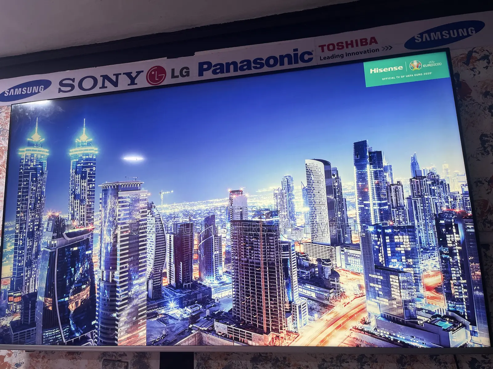 Uk Hisense 65 Inche Uhd Active HDR Smart Satellite Voice Control Tv