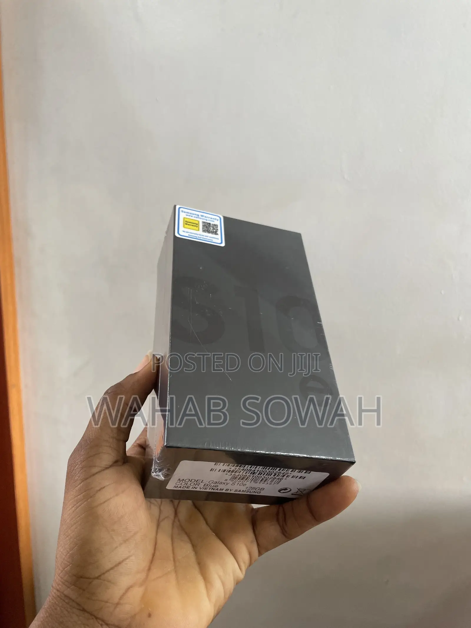 New Samsung Galaxy S10 128 GB Black