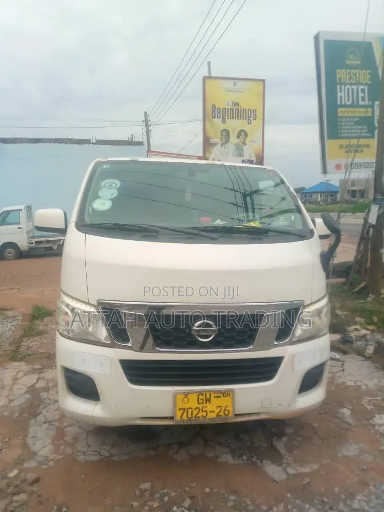 Nissan Caravan (Urvan) 2012 White
