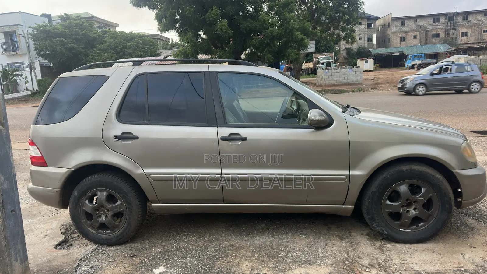 Mercedes-Benz MB100 2002