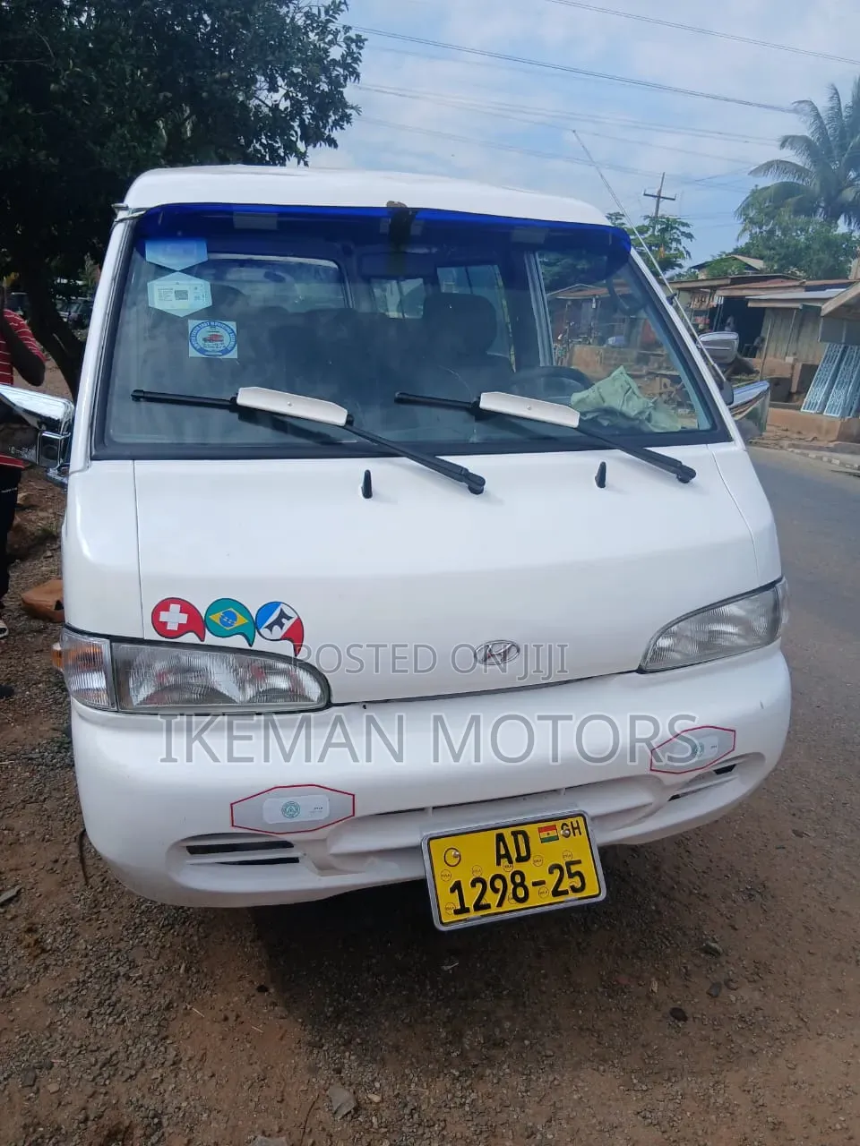 Hyundai H-100 2004 White