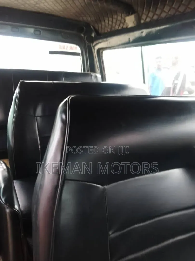 Hyundai H-100 2000 Green