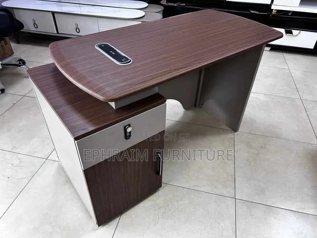 1.2m Office Table With Usb