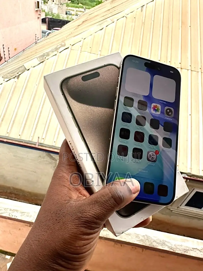 New Apple iPhone 15 Pro 128 GB Silver