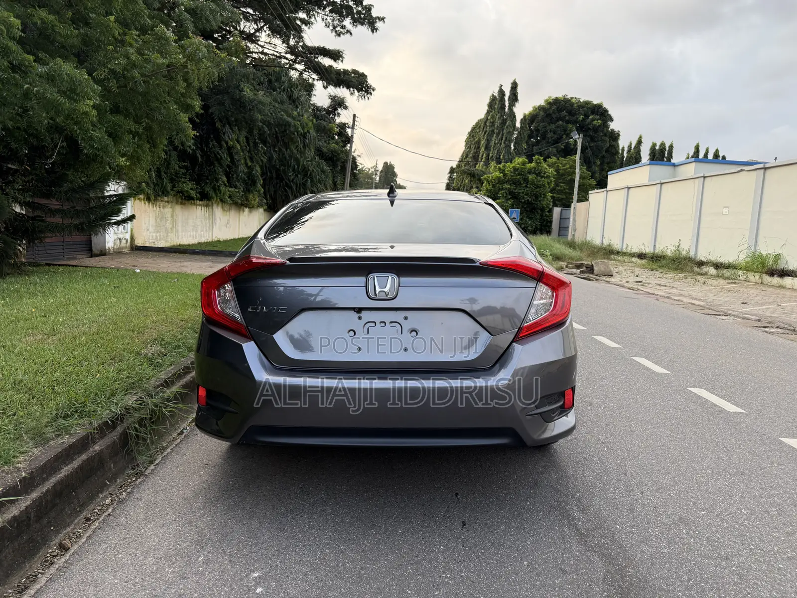 Honda Civic EX-L 4dr Sedan (1.5L 4cyl) 2016 Gray