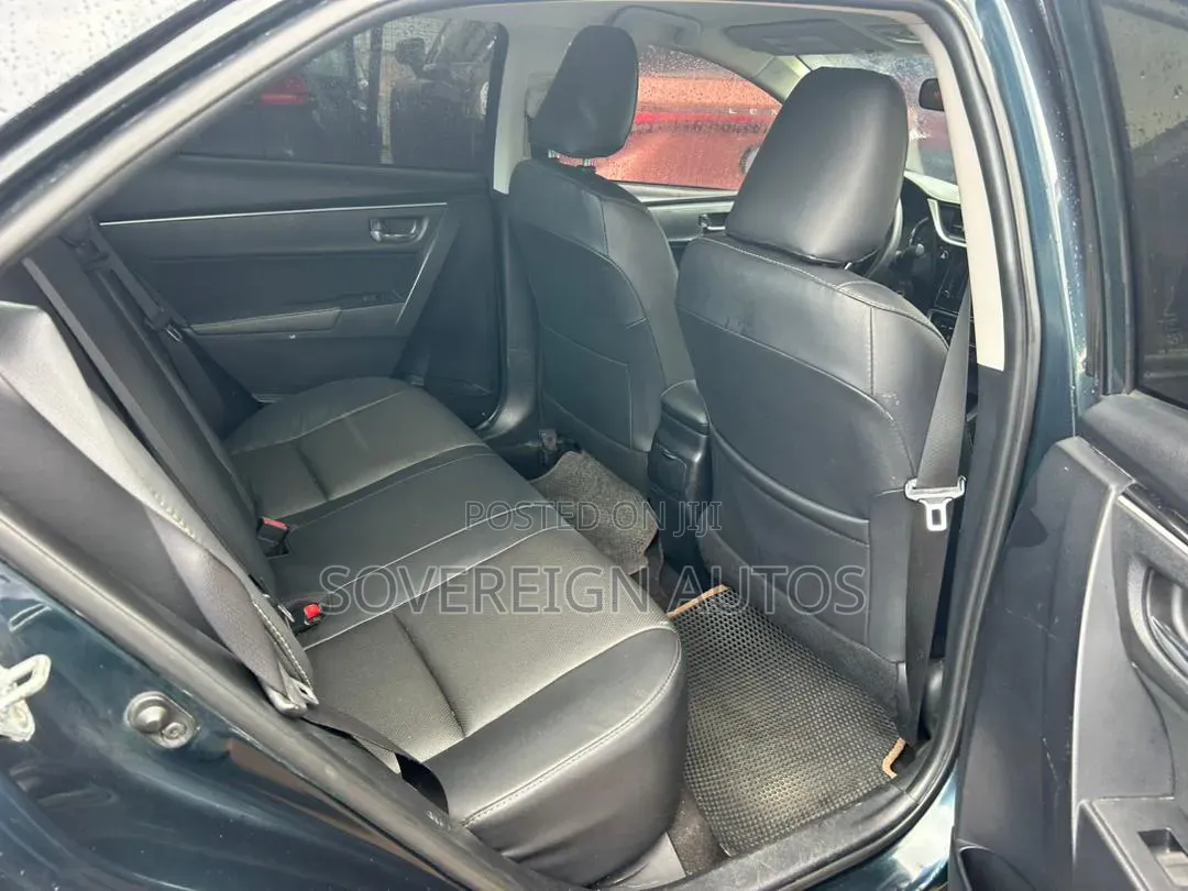 Toyota Corolla 2017 Black