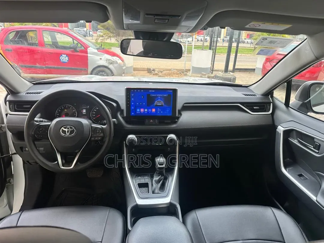 Toyota RAV4 2020 White