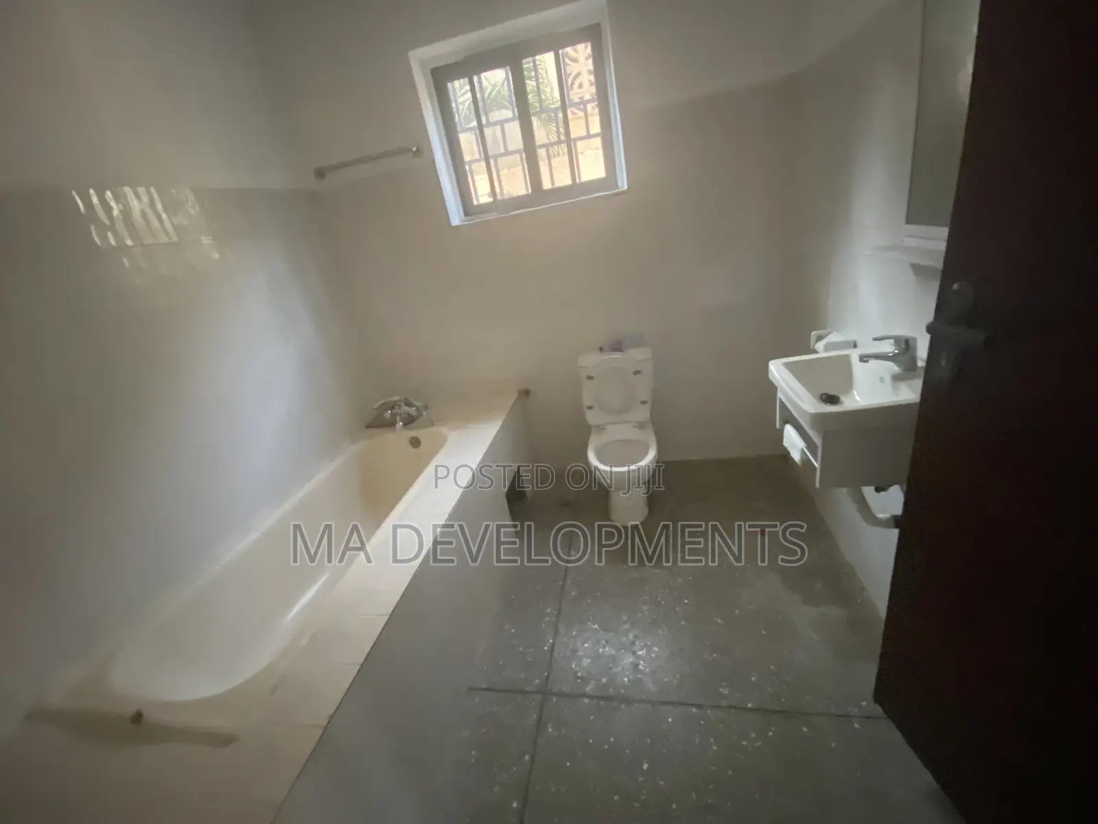 5bdrm House in Madev Realty, Tantra Hills for rent