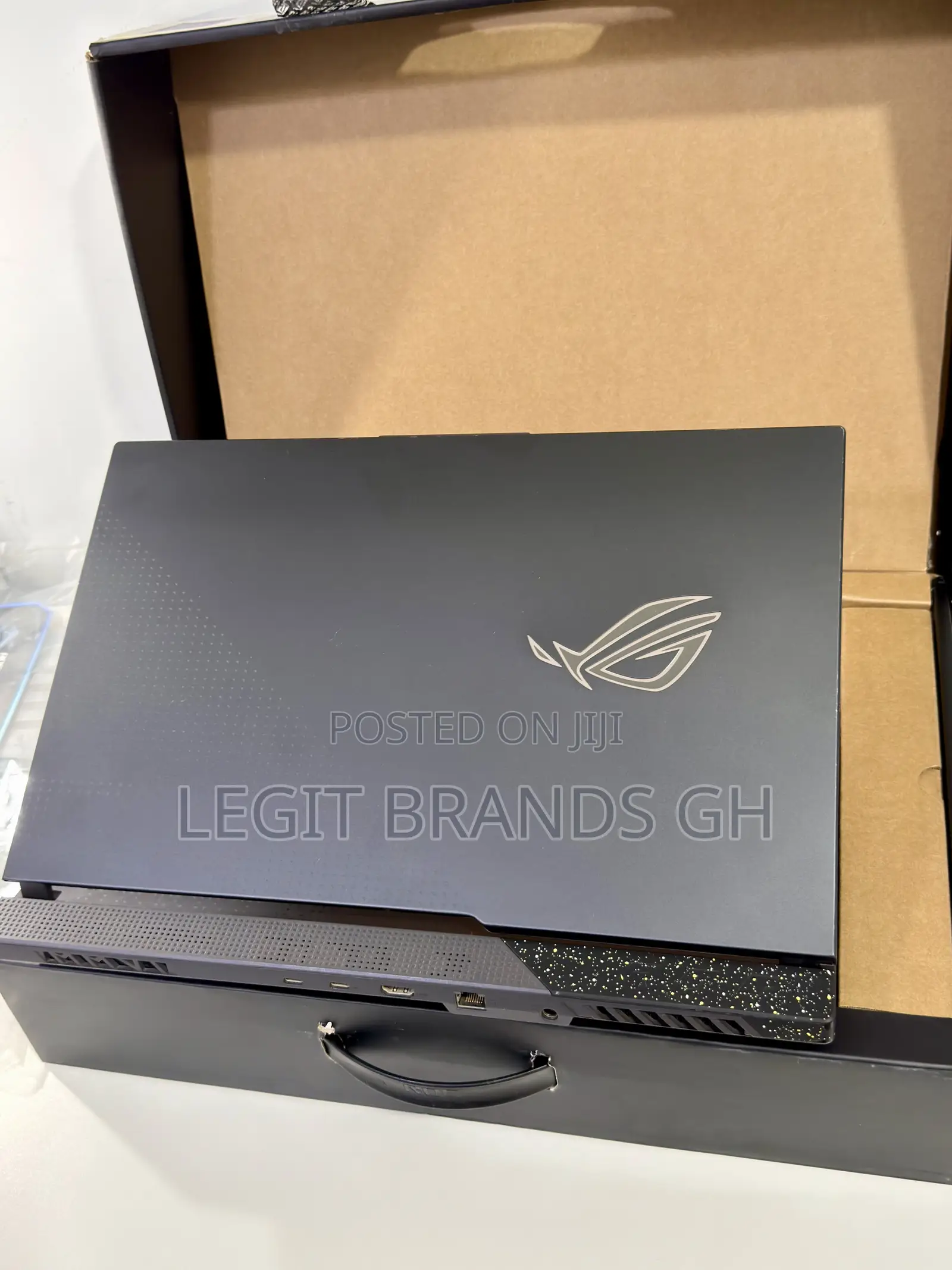 Laptop Asus ROG Strix G17 16GB AMD Ryzen 9 SSD 1T