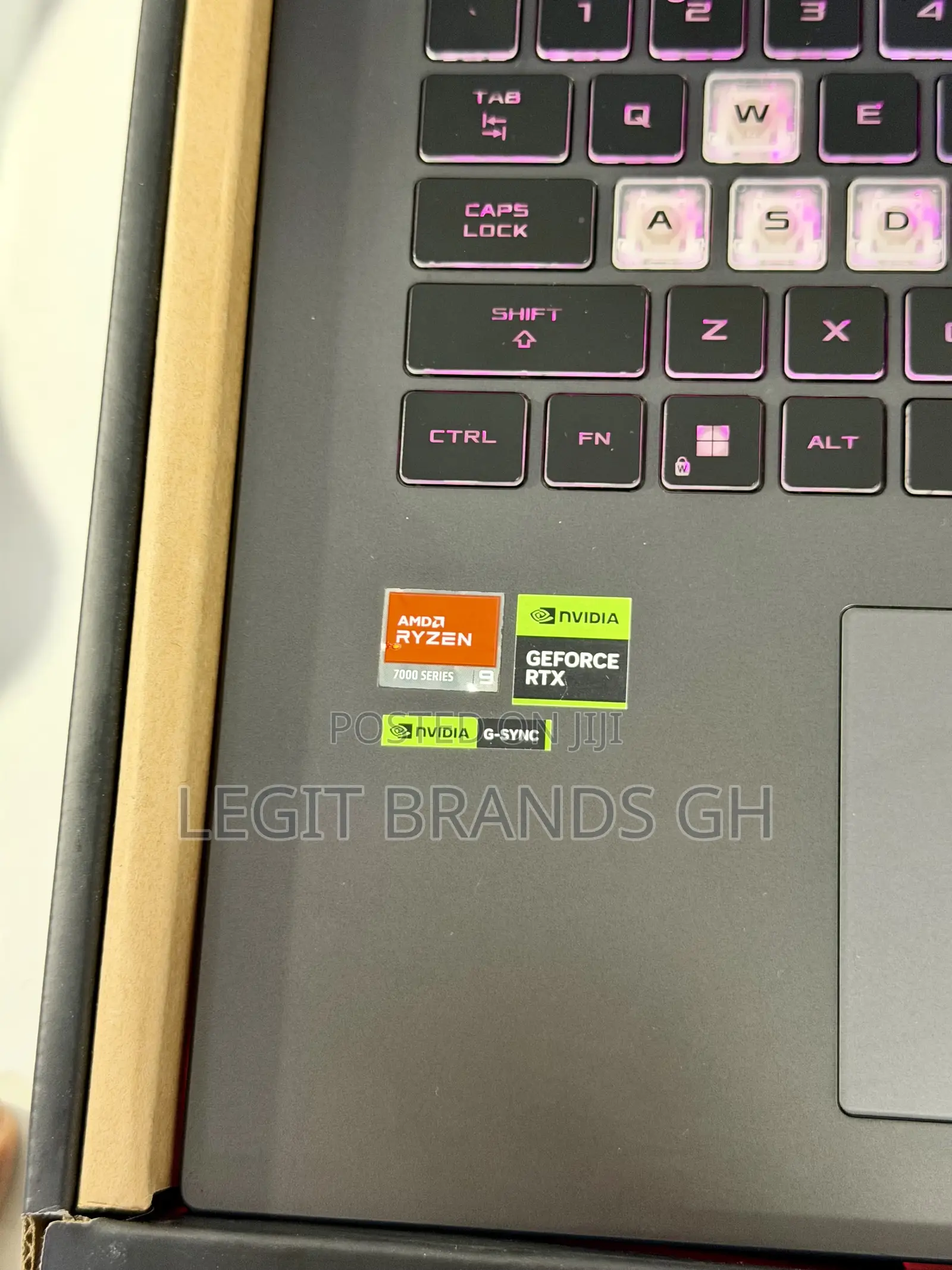 Laptop Asus ROG Strix G17 16GB AMD Ryzen 9 SSD 1T
