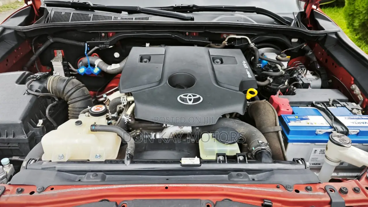 Toyota Hilux 2.5 Diesel 2020 Red