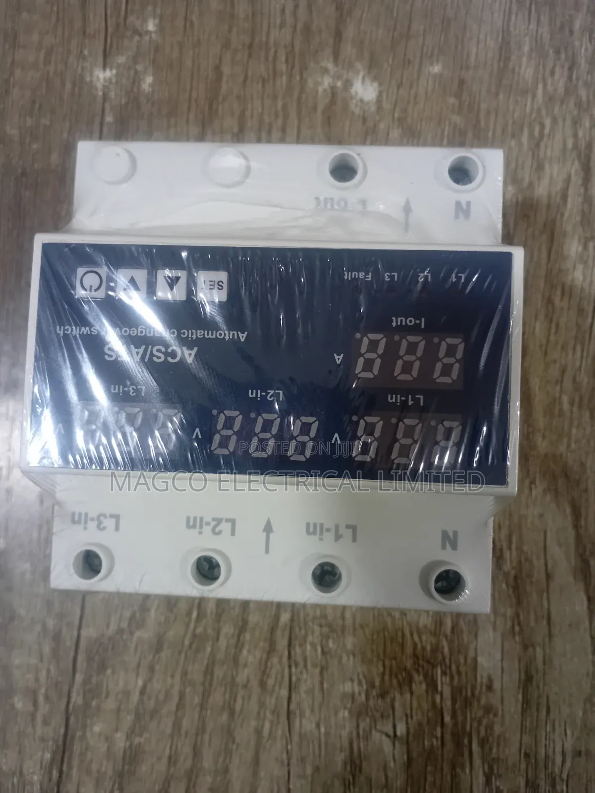 Adjustable Voltage Protector