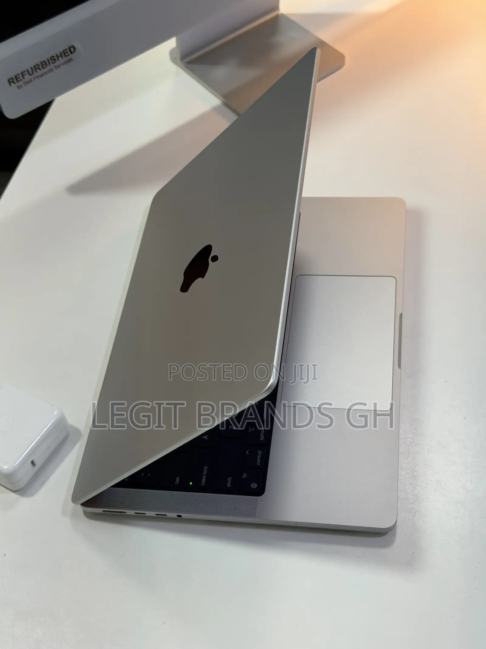 Laptop Apple MacBook Pro 2024 M4 16GB Apple M4 SSD 512GB