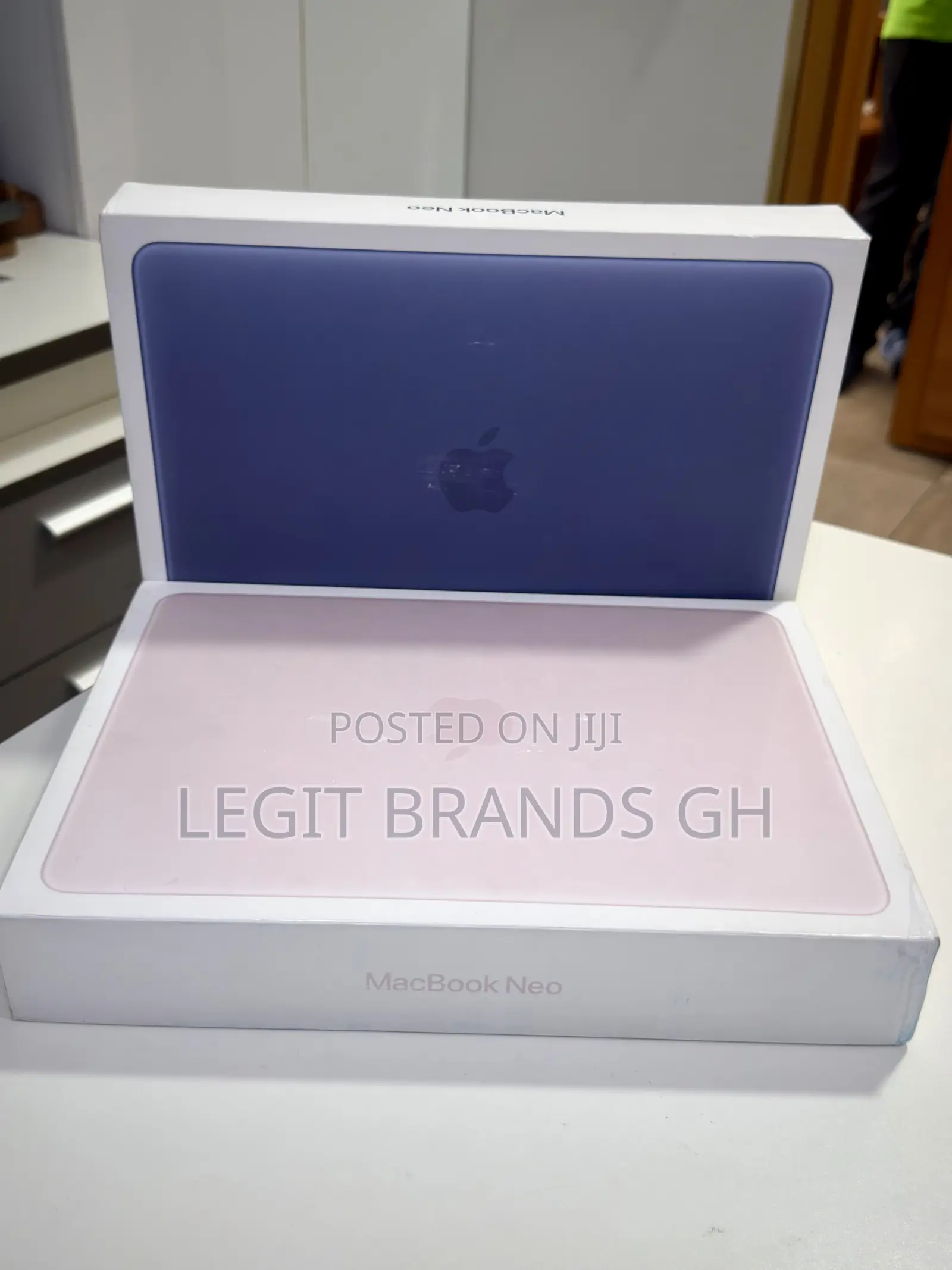 New Laptop Apple MacBook Neo 2026 8GB Apple M5 SSD 256GB