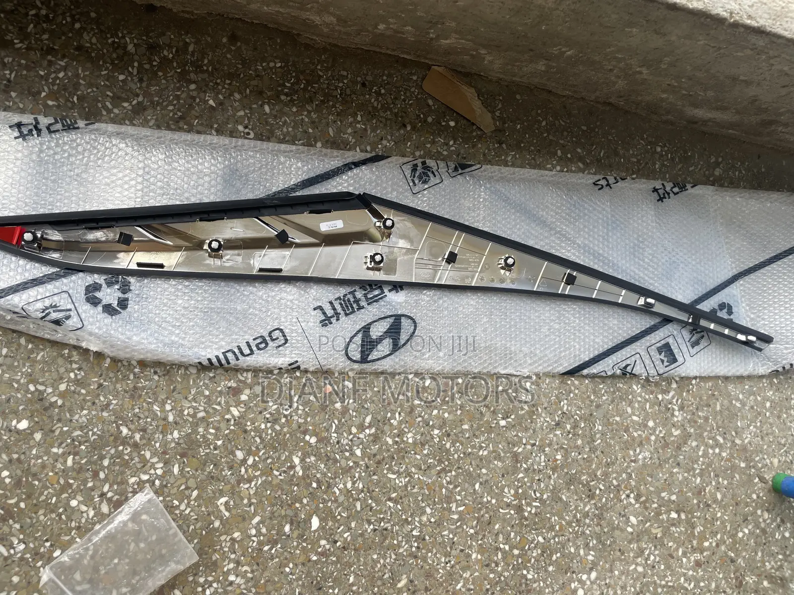 Hyundai Tucson 2021 Door Vent Molding
