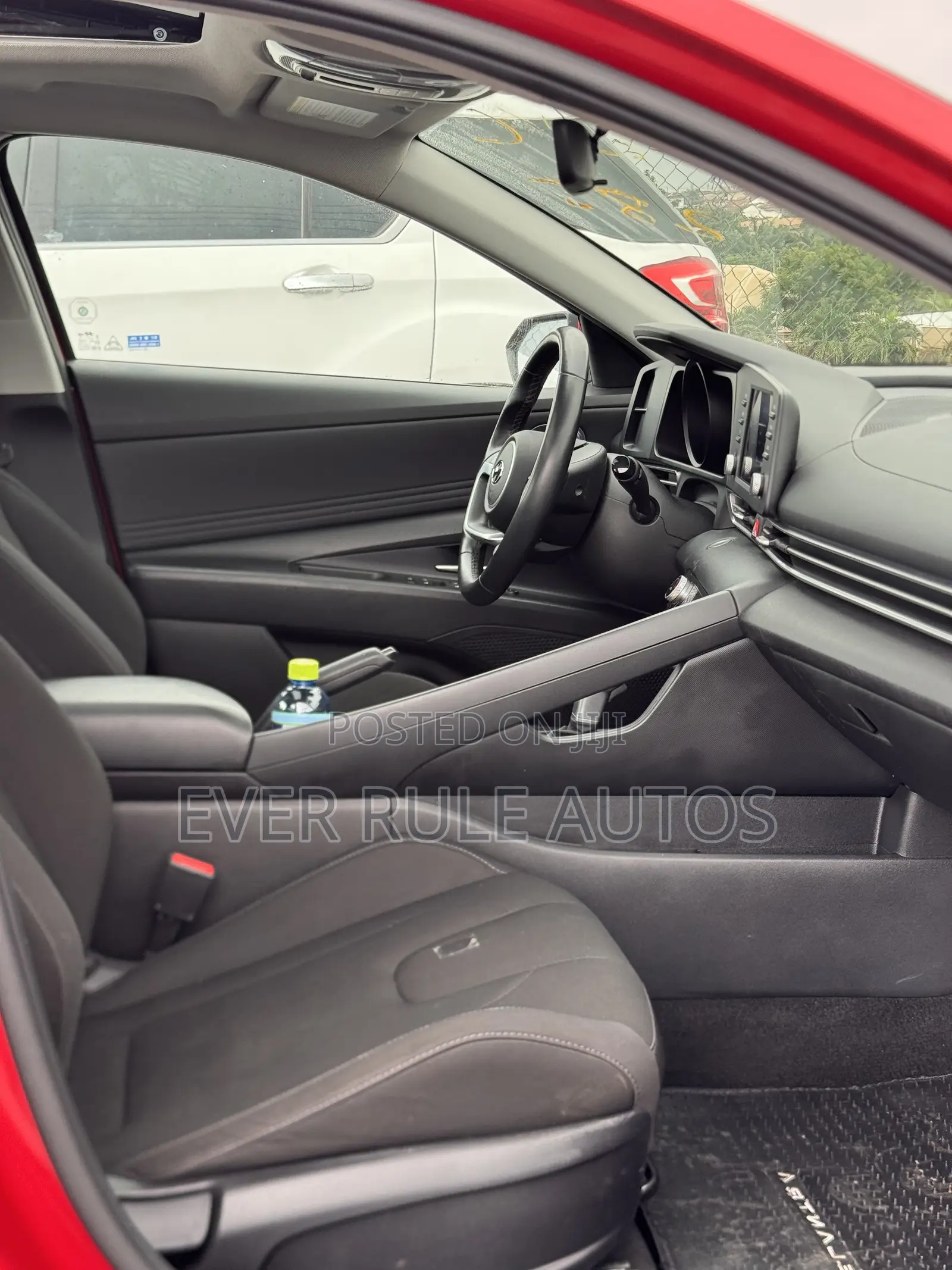 Hyundai Elantra SE 2021 Red