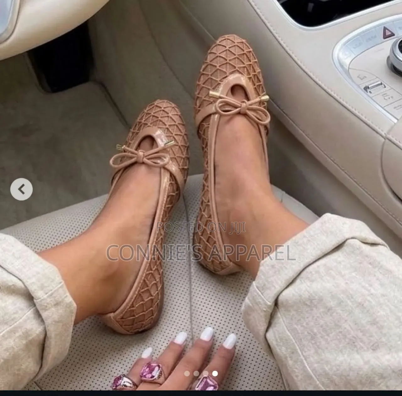 Weaven Zara Flat Shoes for Ladies