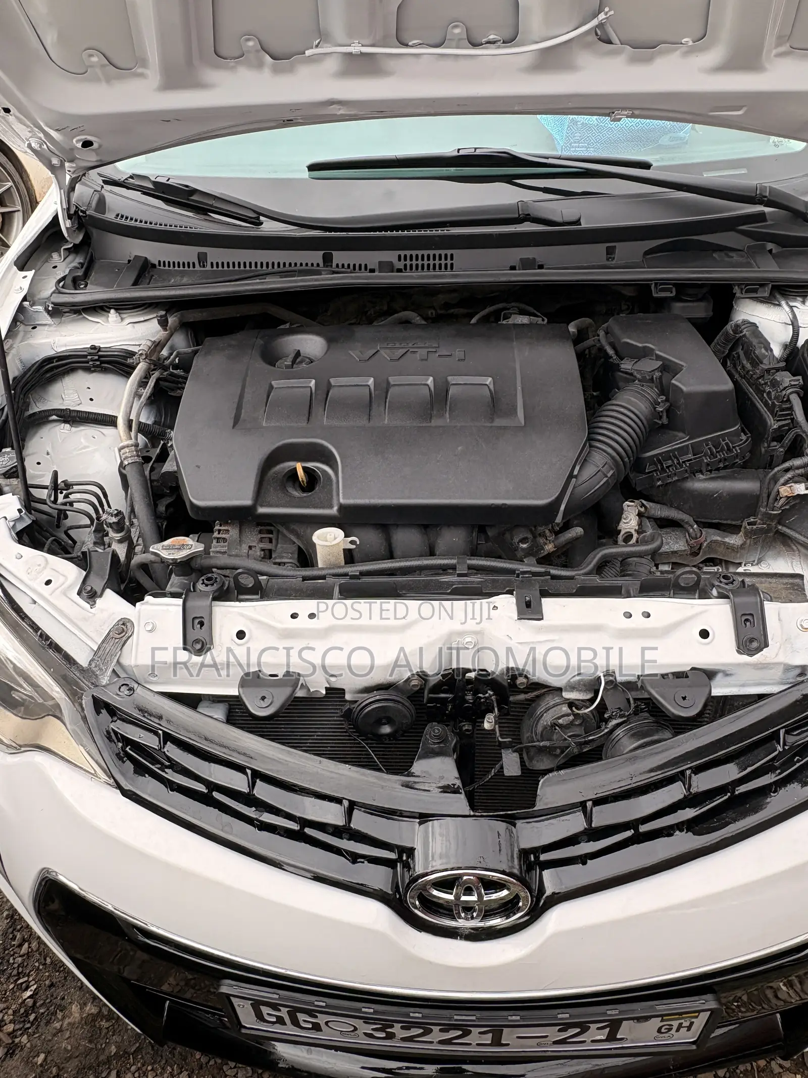 Toyota Corolla S 4dr Sedan (1.8L 4cyl CVT) 2015 White