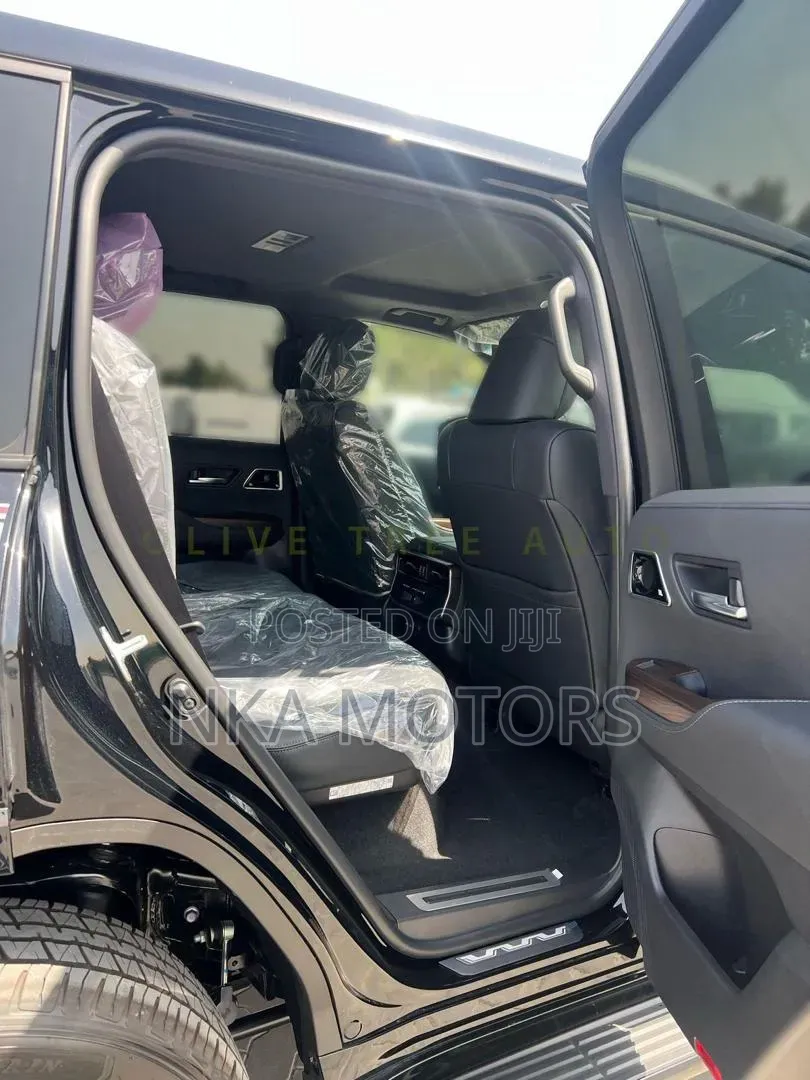 New Toyota Land Cruiser 79 Series 2025 Black