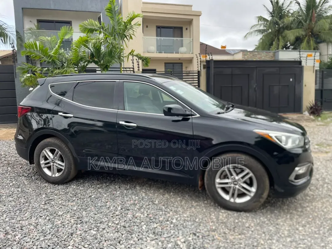 Hyundai Santa Fe 2016 Black