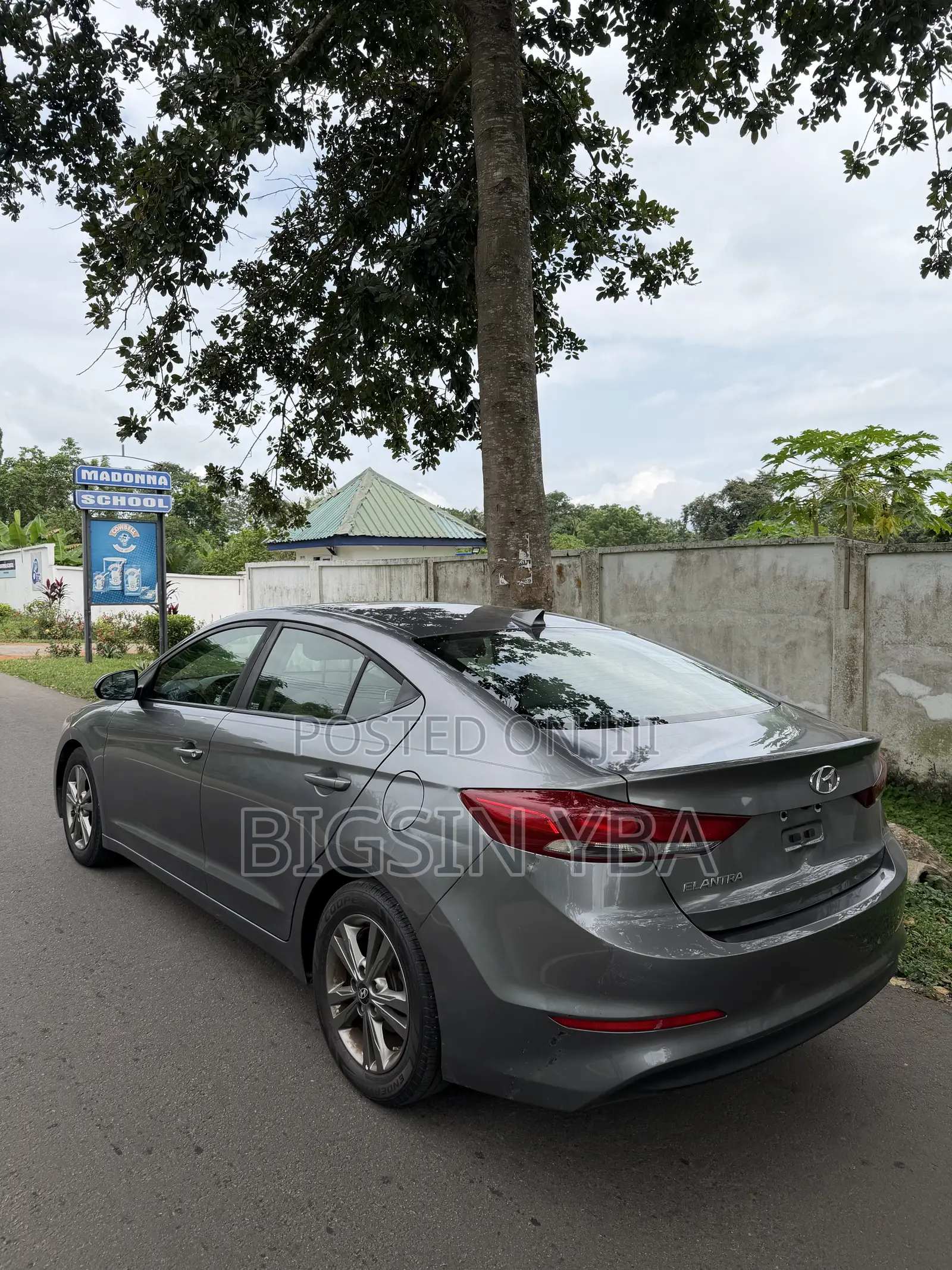 Hyundai Elantra SE 2018 Gray