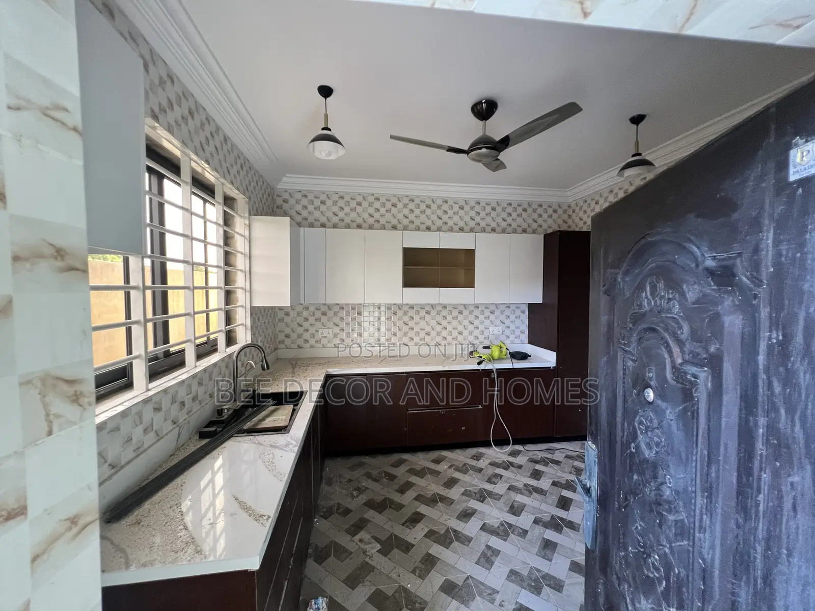 3bdrm Apartment in Bee ๐ Decor & Homes, Abokobi for rent