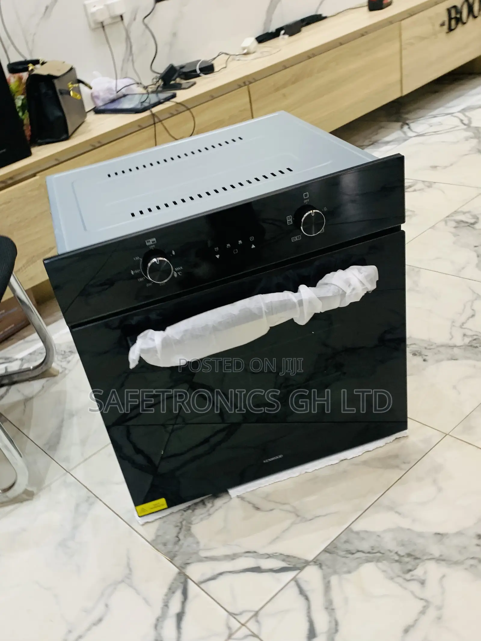 Try Massive Kenwood Black 60cm Electric and Gas Oven
