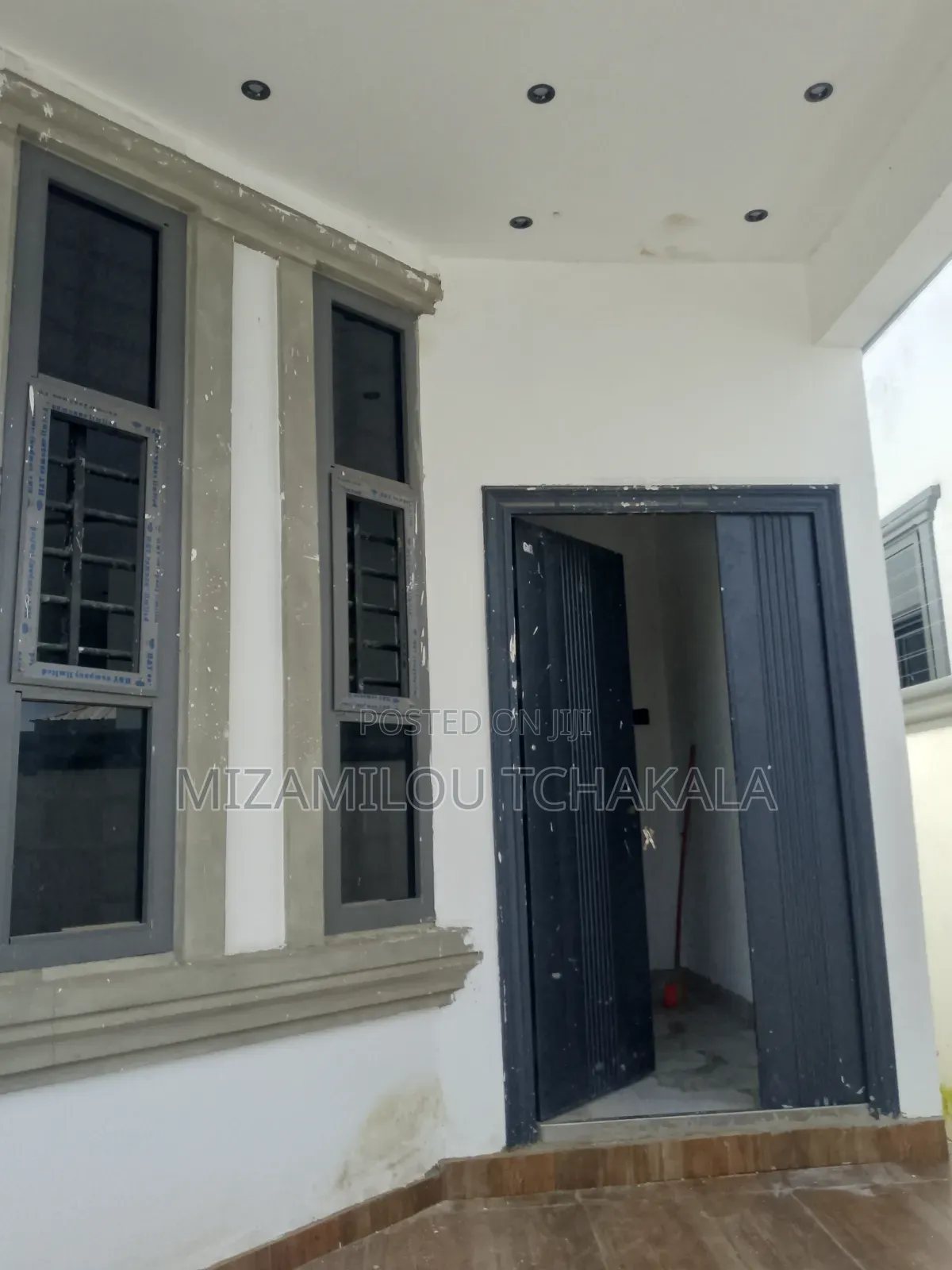 3bdrm Apartment in Lake Side Estate, New Legon for sale