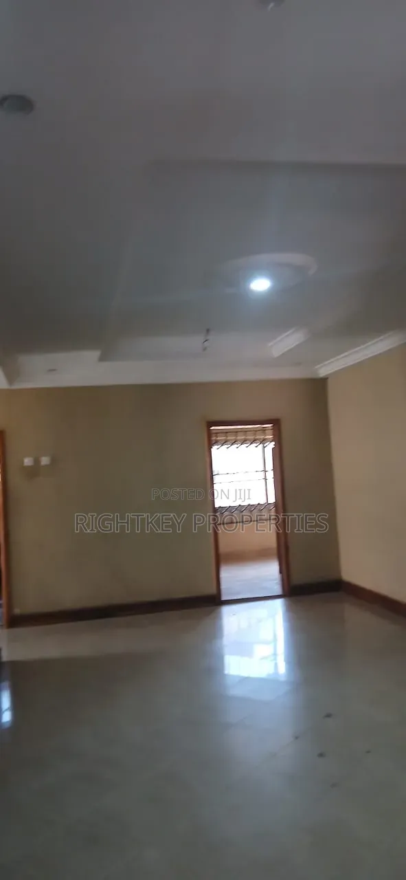 6bdrm House in Rightkey, Kumasi Metropolitan for rent