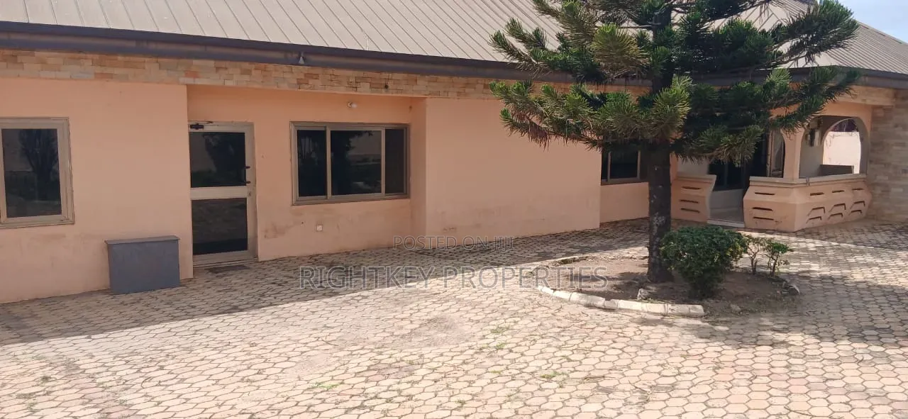 6bdrm House in Rightkey, Kumasi Metropolitan for rent